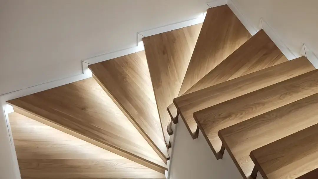 Montaż schodów zabiegowych na beton: krok po kroku dla majsterkowiczów