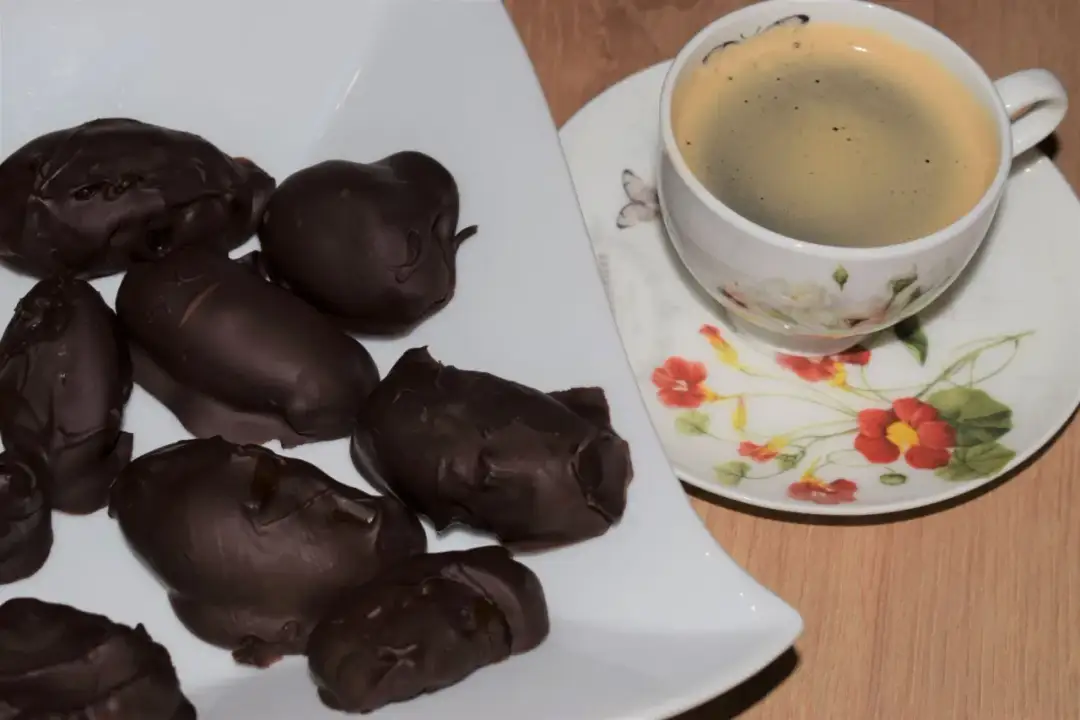 Co zrobić ze śliwkami z nalewki? Pyszne przepisy i pomysły na dania