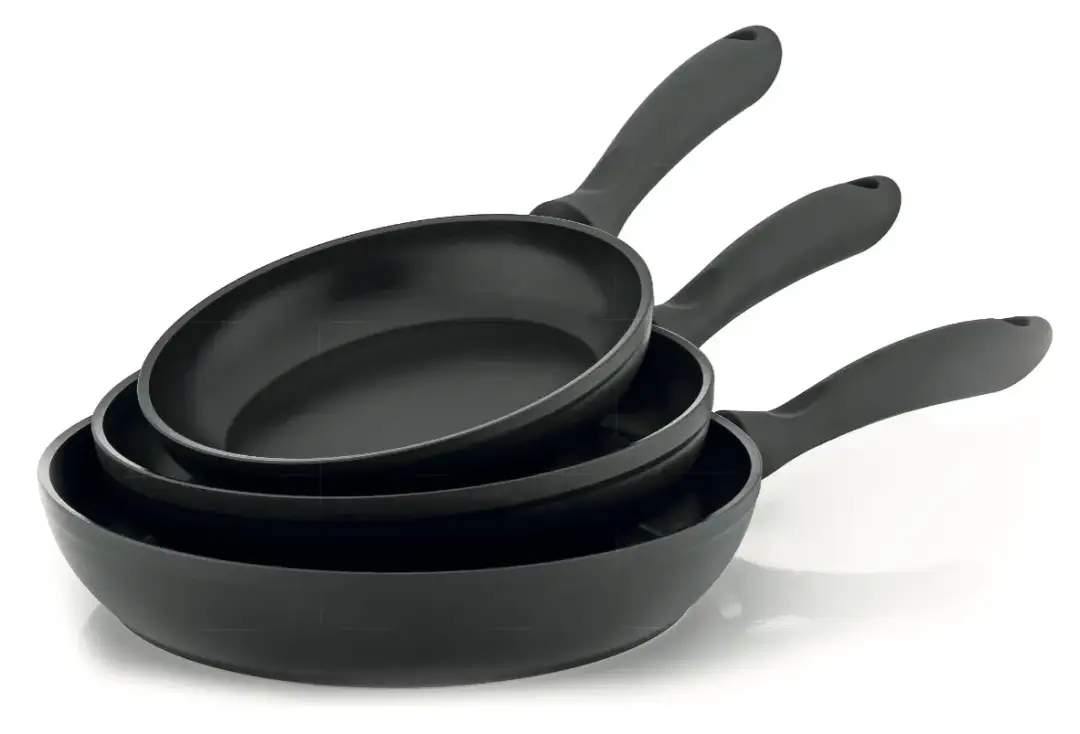 Jak wyczyścić patelnie - sprawdzone sposoby