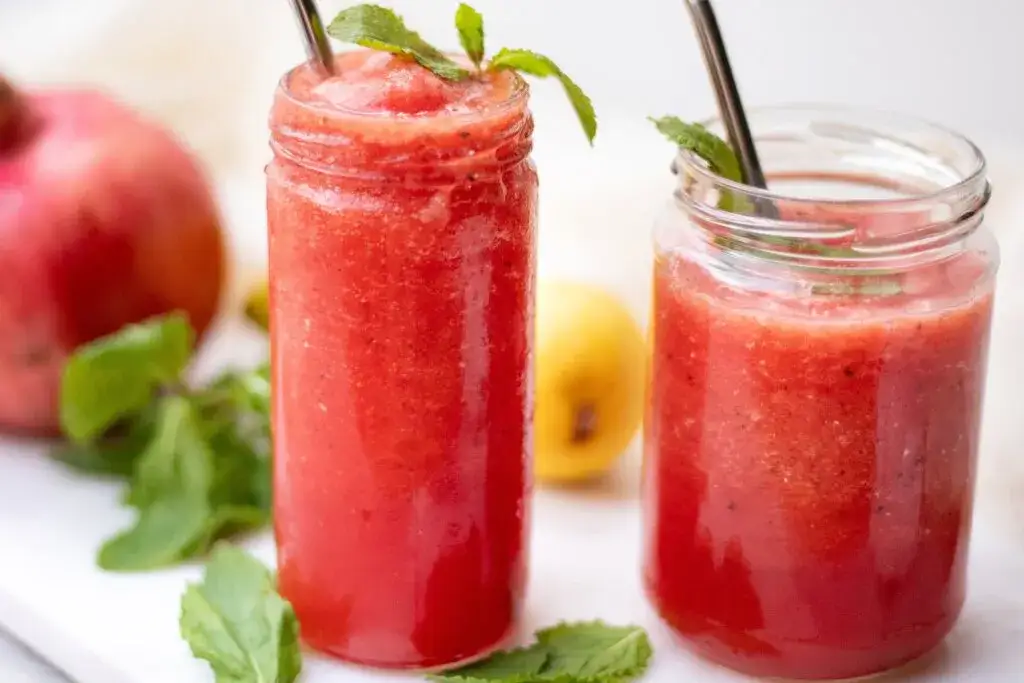 Jak łatwo zrobić sok z granatu w wyciskarce – prosty przepis i porady