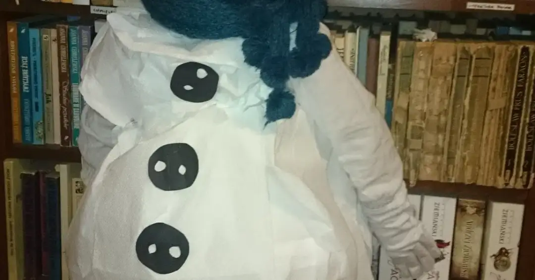 Jak łatwo stworzyć strój bałwanka DIY dla swojego dziecka