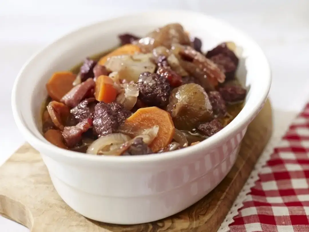 Jakie wino do wołowiny po burgundzku? Oto najlepsze propozycje