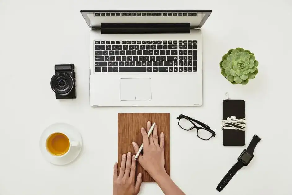 Jak obliczyć średnioroczne zatrudnienie - prosty przykład krok po kroku