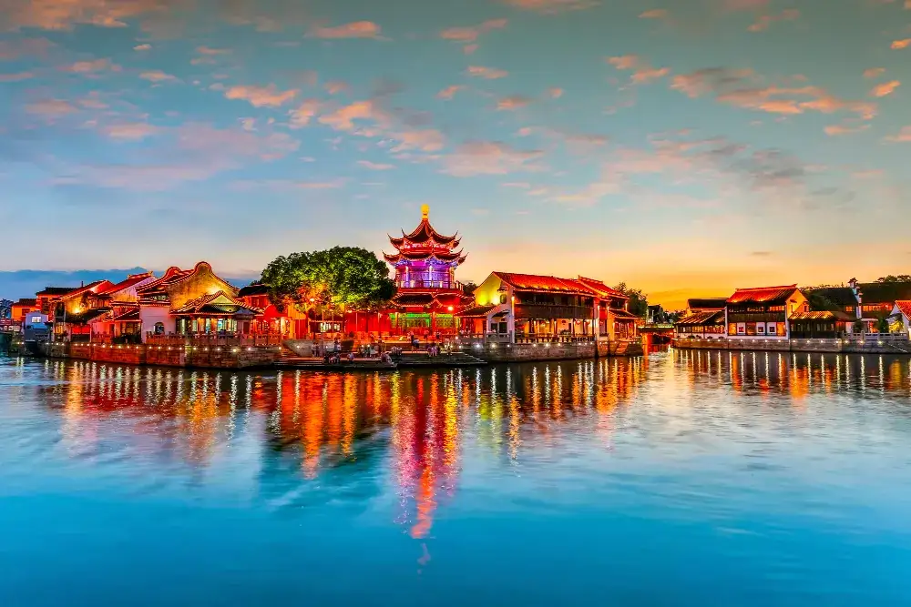 Od Wielkiego Muru Chińskiego po biznesowy Nowy Jork - jak wygląda prawdziwa turystyka szyta na miarę?