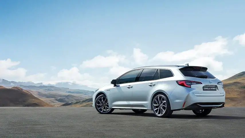 Czy warto kupić nowy samochód? Odkryj ukryte koszty i korzyści