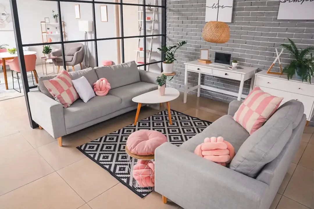 Jak ustawiać meble w pokoju: 7 zasad idealnej aranżacji wnętrz