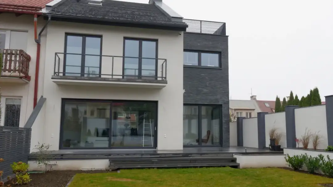 Z czego wykonać elewację domu? Najlepsze materiały na elewację