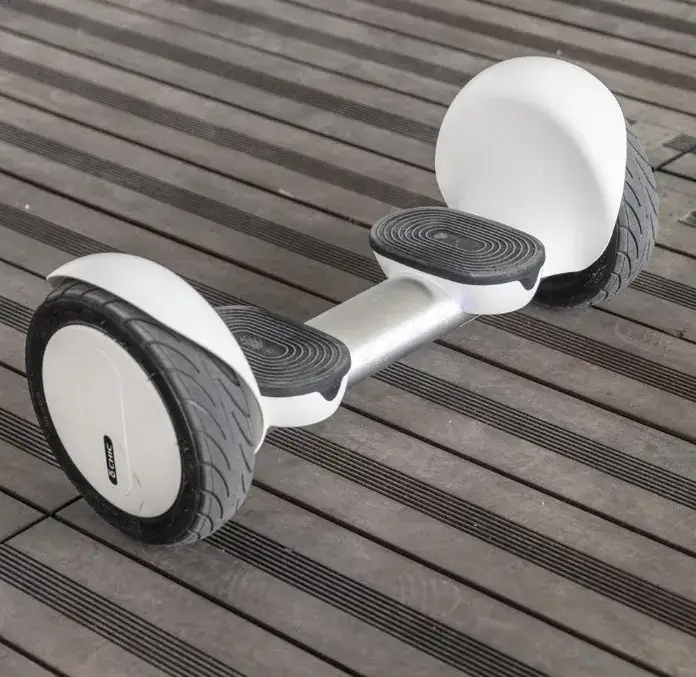 Deskorolka elektryczna czy warto? Odkryj zalety i wady wyboru