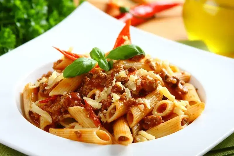 Penne bolognese - prosty przepis na pyszne danie, które pokochasz