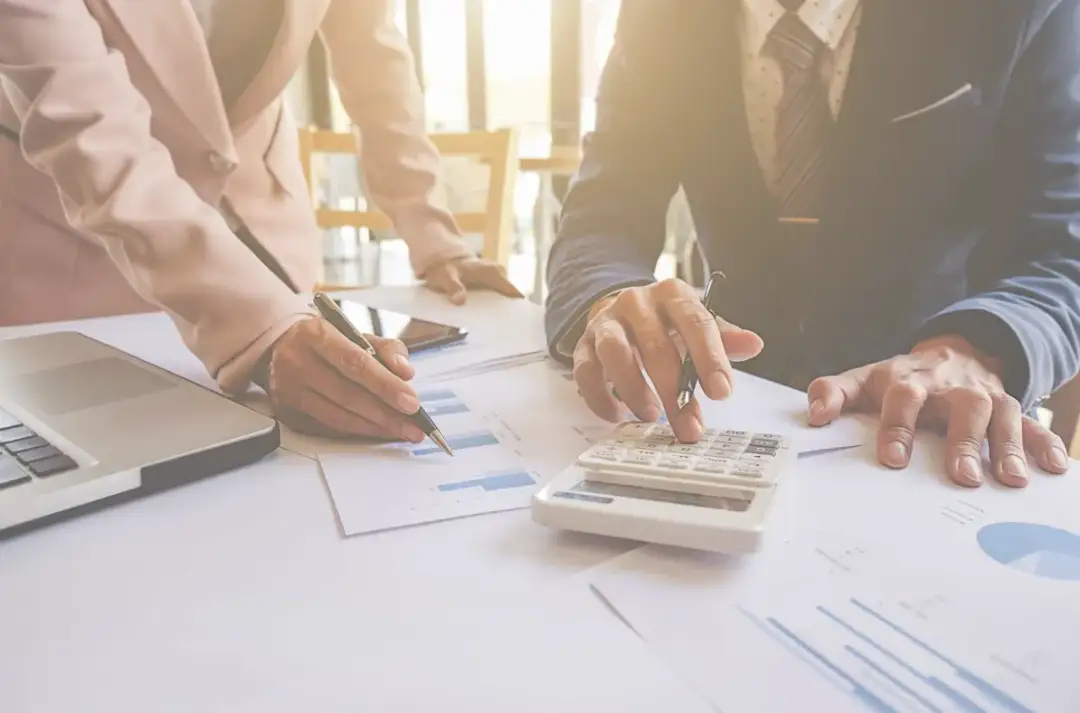 Jak współpracować z profesjonalistami, aby odzyskać należności i uporządkować finanse?