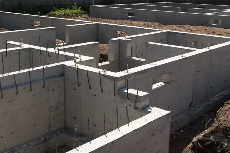 Ile kosztuje budowa fundamentów? Przewidywane wydatki i czynniki wpływające