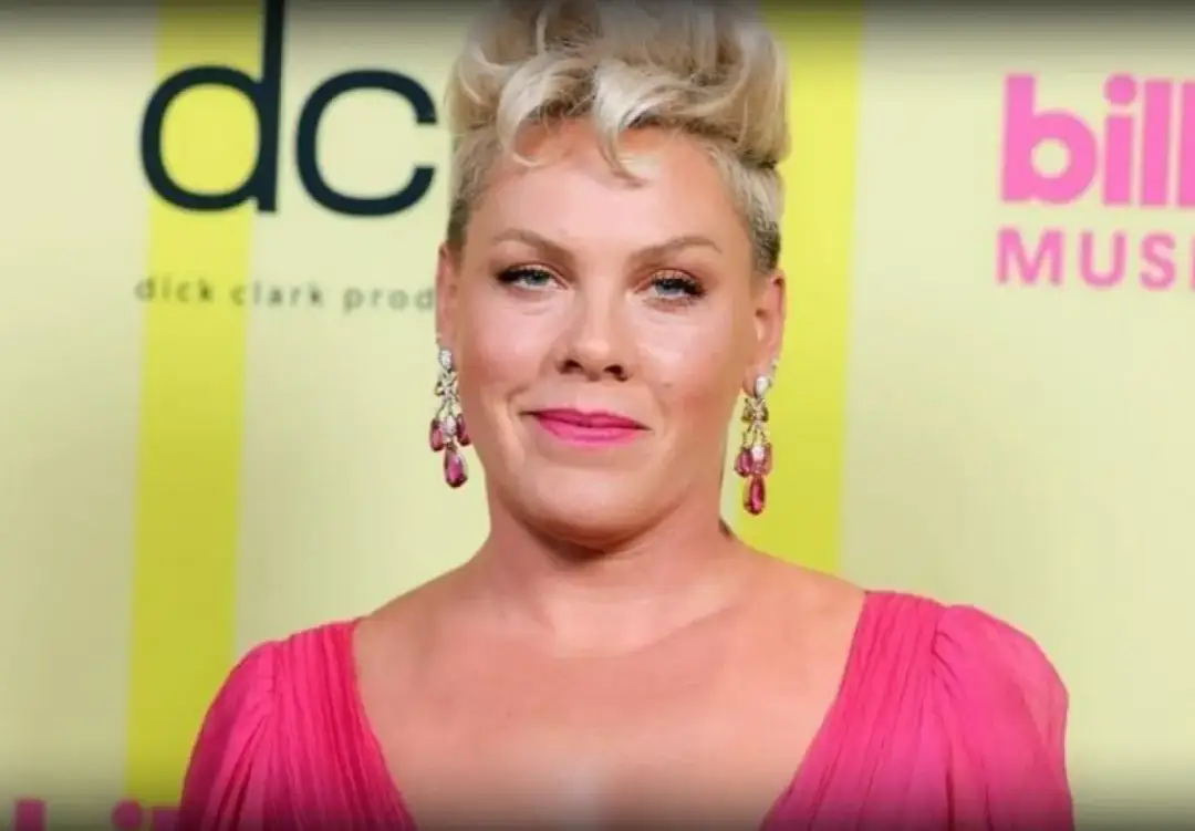 Ile lat ma P!nk? Zaskakująca historia jej wieku i kariery.