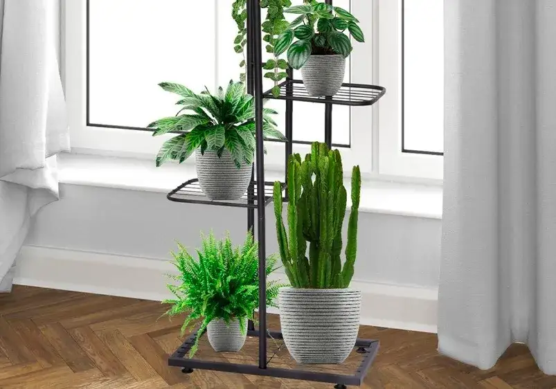 Jak wybrać idealny kwietnik stojący do domu i ogrodu?