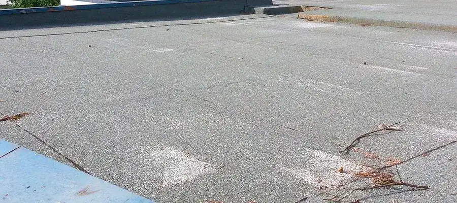 Czy papa przyklei się do blachy? Metody, zalety i wady montażu Czy papa przyklei się do blachy? Metody, zalety i wady montażu