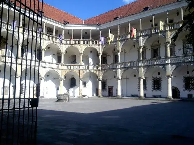 Najpiękniejsze zabytki renesansu w Polsce i Europie – historia i znaczenie kulturowe