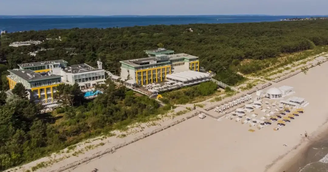 Ile lat ma hotel Bryza? Odkryj jego fascynującą historię