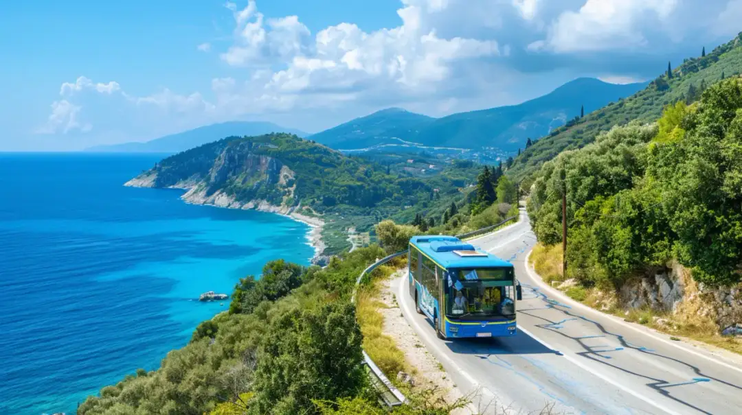 Autobusy na Korfu - jak działa transport publiczny na greckiej wyspie?