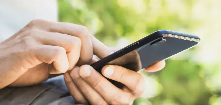 Dlaczego nie ma zasięgu w telefonie – przyczyny i jak to naprawić