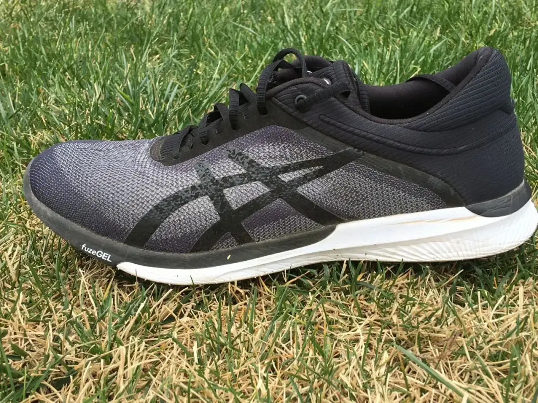 Asics FuzeX: Jak niski drop 8 mm wpływa na technikę biegu?