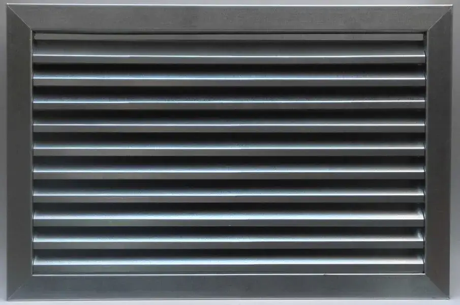 Duże kratki wentylacyjne: funkcje, rodzaje i montaż - poradnik
