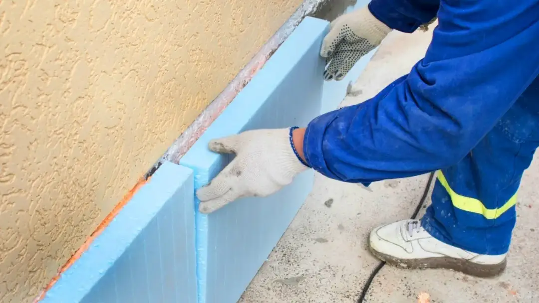 Styrodur czy styropian na fundamenty - który materiał wybrać dla lepszej izolacji?