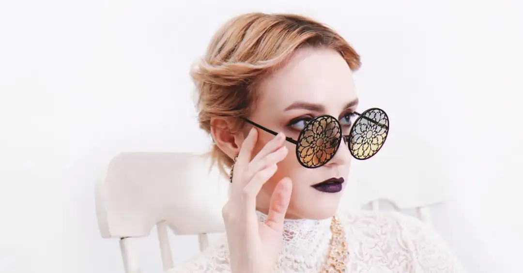 Dlaczego filmowe fryzury stają się hit salonów?