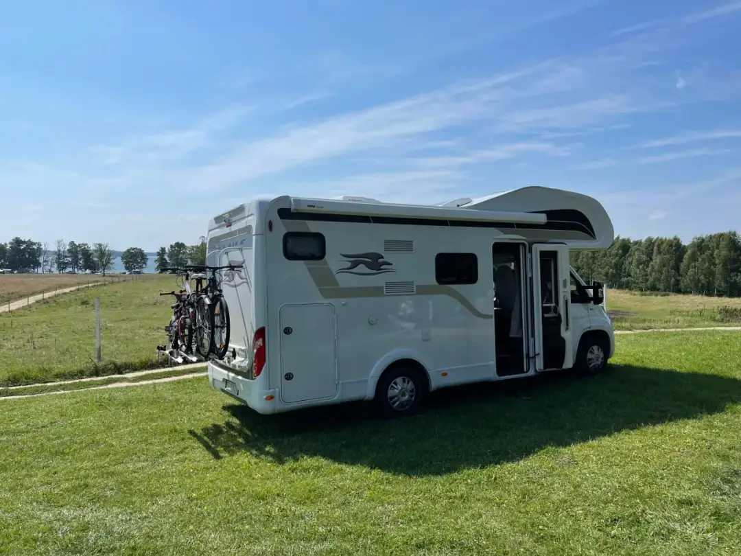 Gdzie na Mazury kamperem: najlepsze campingi i trasy podróży