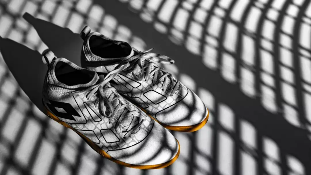 Jakie halówki do piłki nożnej wybrać, aby uniknąć kontuzji?