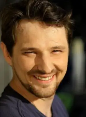 Sebastian Skoczeń aktor - Fascynująca biografia i niezapomniane role