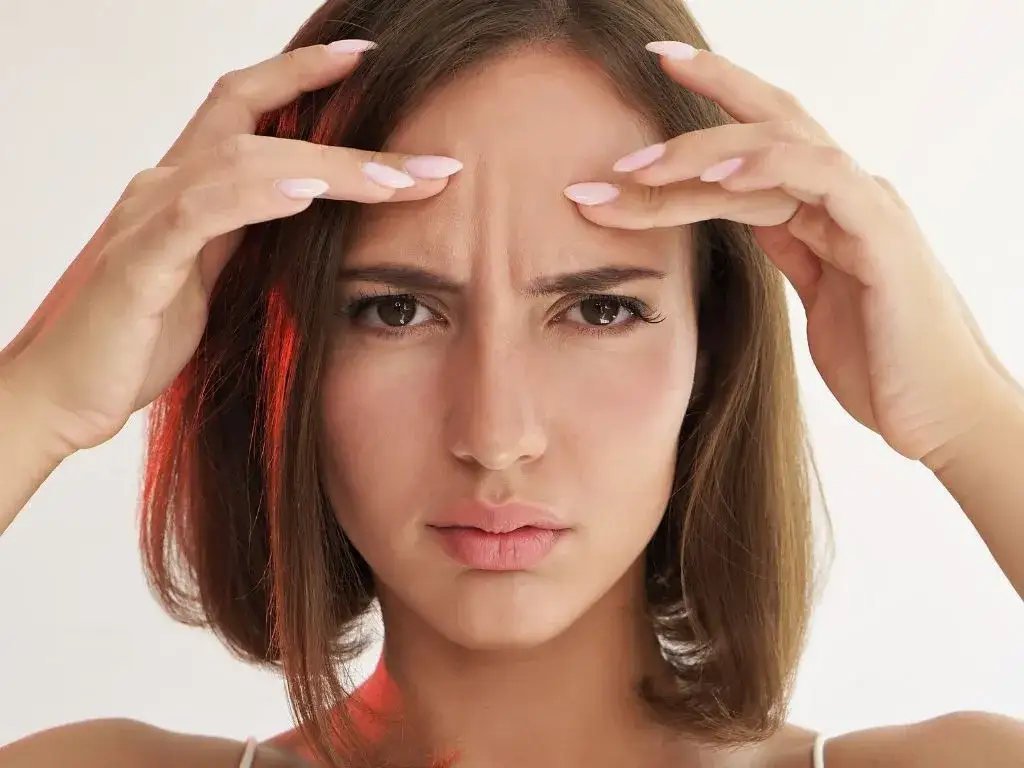 Martwica ust po kwasie hialuronowym objawy i jak ich uniknąć