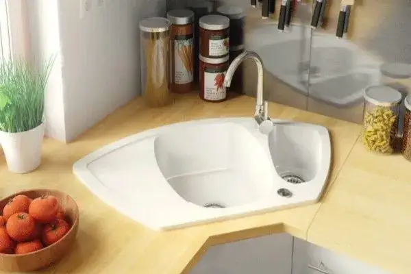 Jaki zlewozmywak do szafki narożnej wybrać? Kluczowe informacje i modele