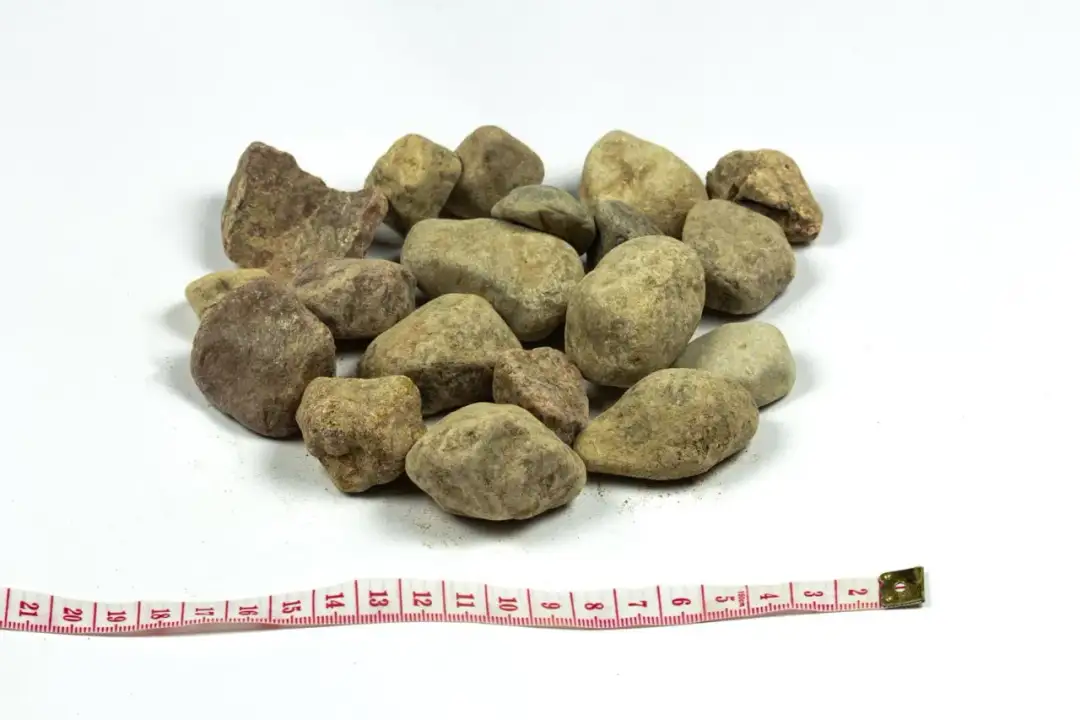 Ile waży 1m3 żwiru 16-32? Poznaj dokładną wagę i zastosowania