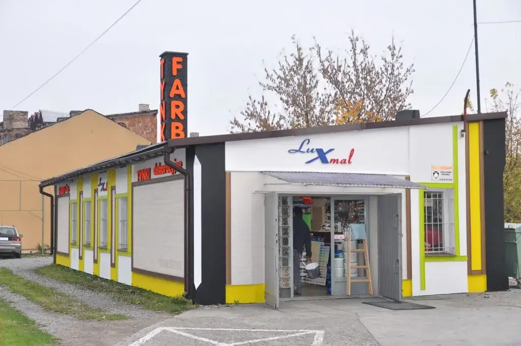 Jak pozbyć się tynku strukturalnego - skuteczne metody i porady