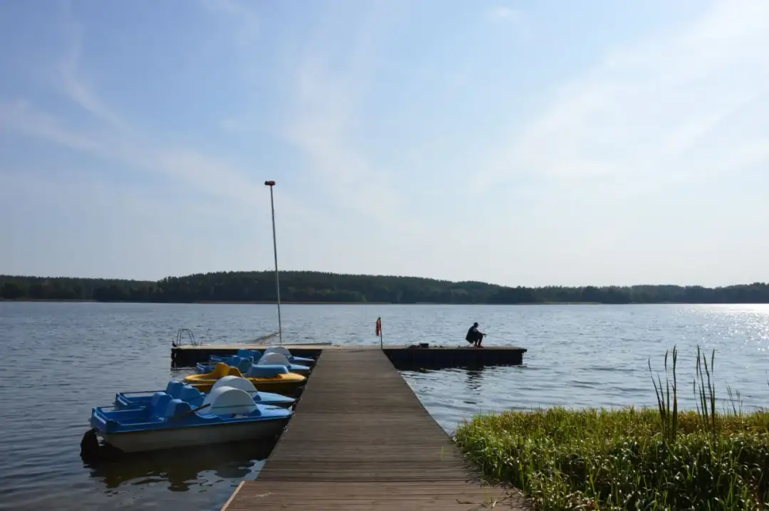 Jezioro Sudomie - kompletny przegląd atrakcji i wypoczynku nad wodą