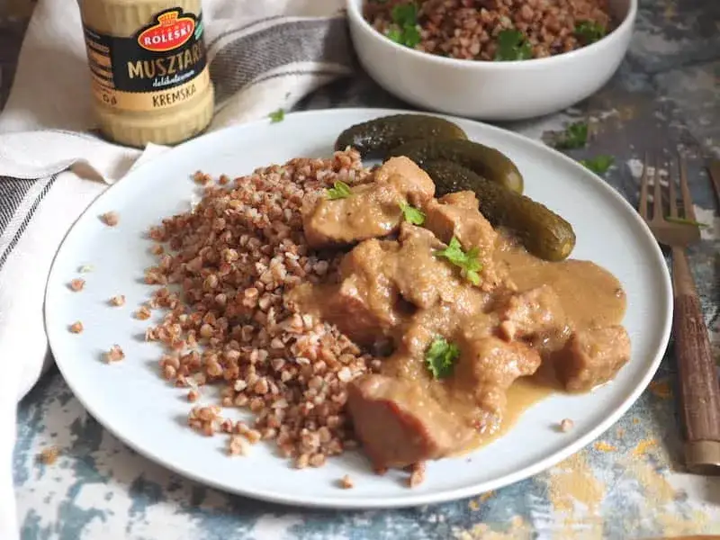 Jak zrobić sos z szynki, który zachwyci Twoich gości i doda smaku