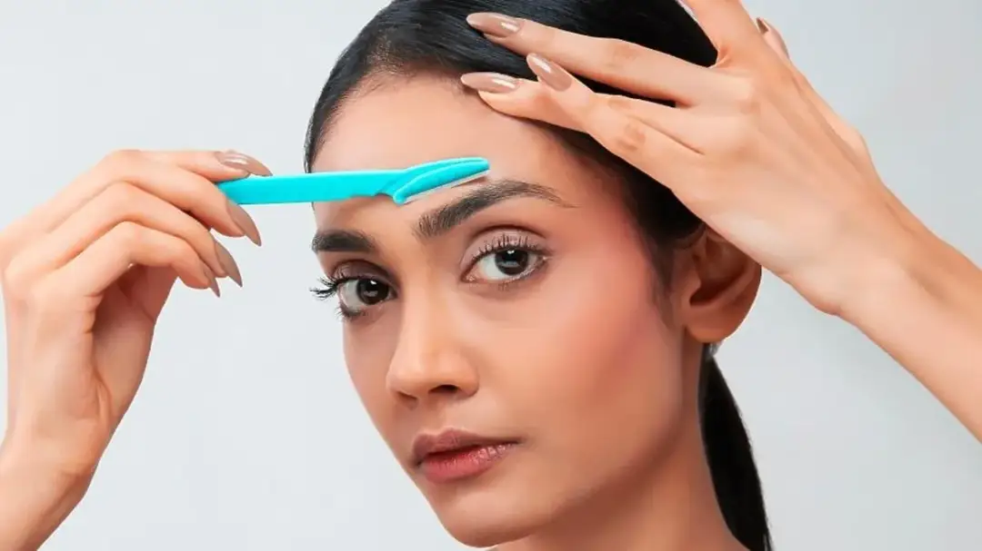 Jak używać trymer do brwi, aby uniknąć najczęstszych błędów