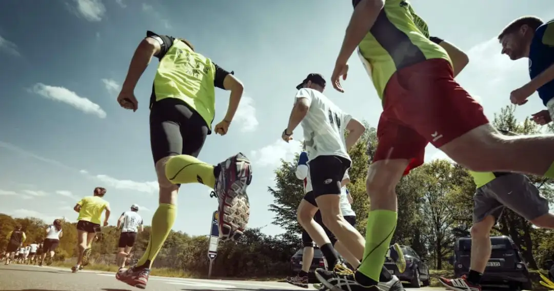 Jak trenować do maratonu: skuteczny plan, który uniknie kontuzji