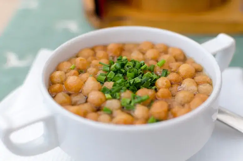 Groszek ptysiowy do jakiej zupy? Oto najlepsze połączenia smakowe