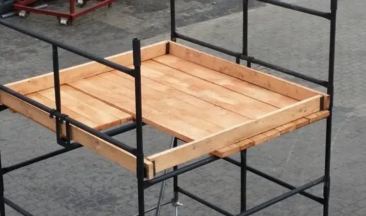 Jak zrobić solidny podest do rusztowania: 6 prostych kroków, które ocalą twoje bezpieczeństwo