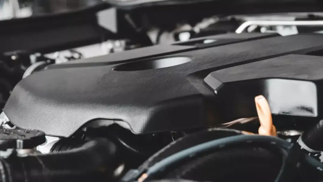 Z czego składa się silnik samochodowy? Poznaj kluczowe elementy