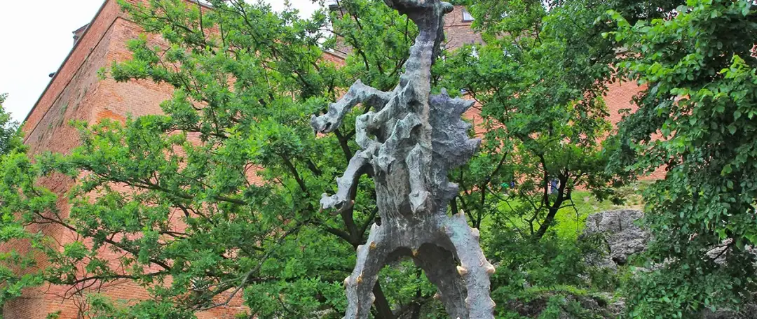 Legendy o Smoku w Krakowie: nieznane atrakcje na Wawelskim Wzgórzu