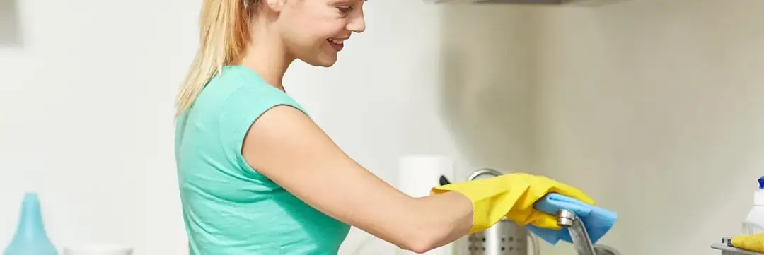 Jak usunąć kamień ze zlewu? Skuteczne metody na limescale