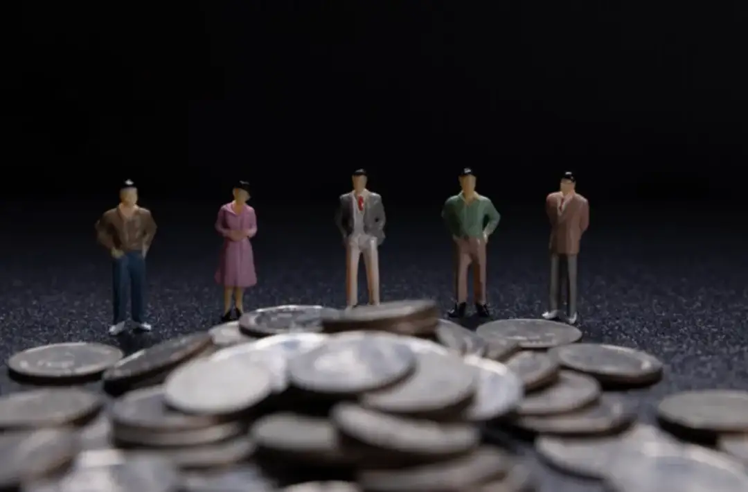 Polityka i publiczne wydatki: Jak Polacy rozliczają władze w erze cyfrowej