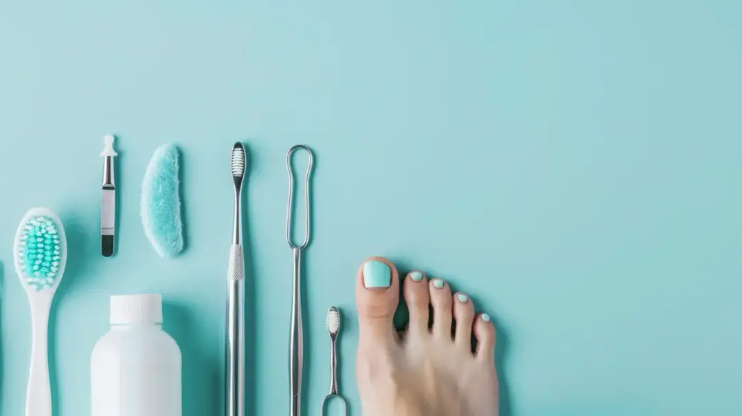 Odpadające paznokcie nóg: Przyczyny i rozwiązania problemu