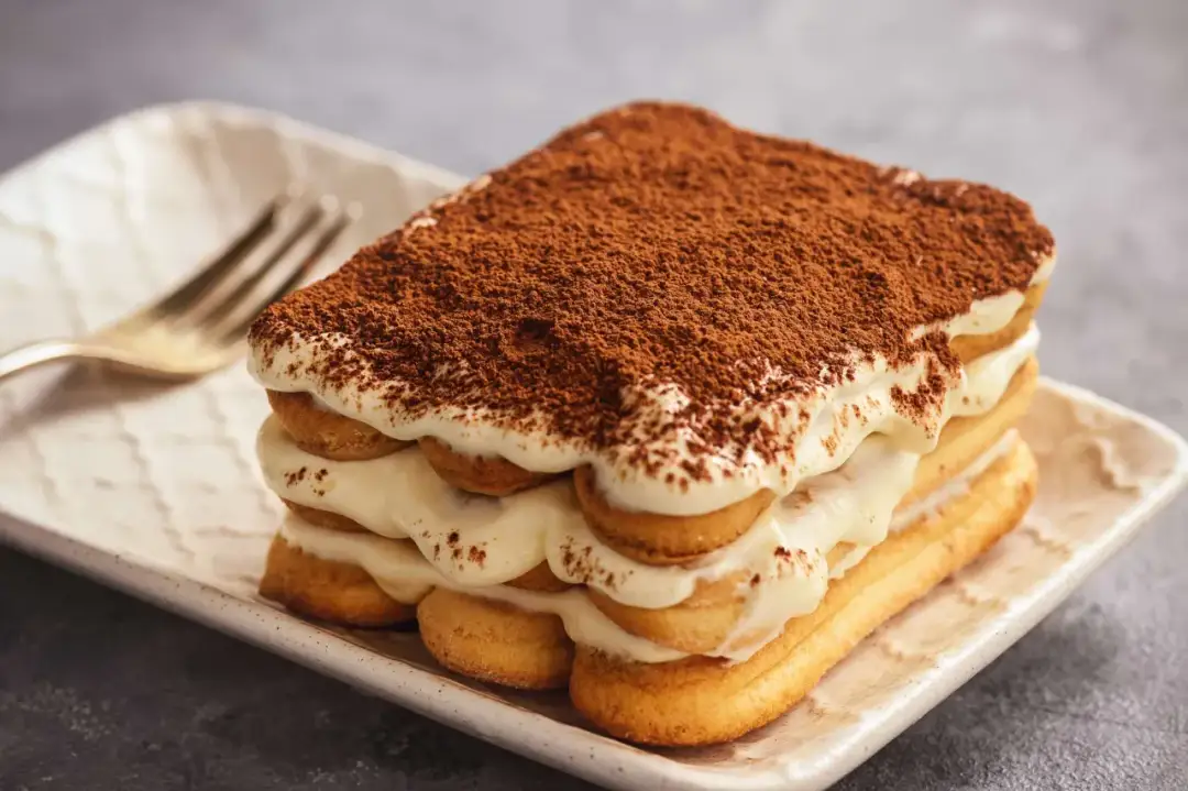 Jak skutecznie zagęścić krem do tiramisu, aby był idealny