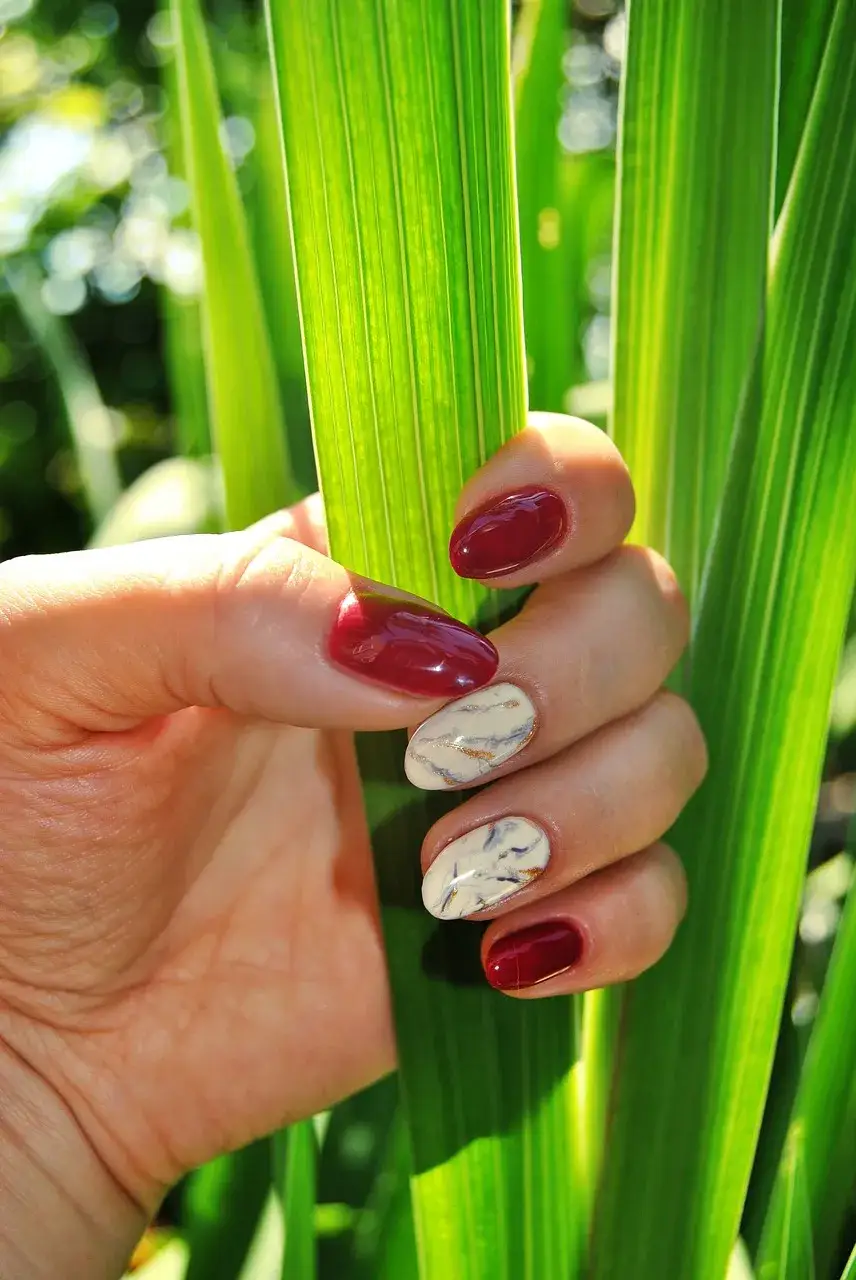 Jak zacząć robić paznokcie hybrydowe bez błędów i z profesjonalnym efektem