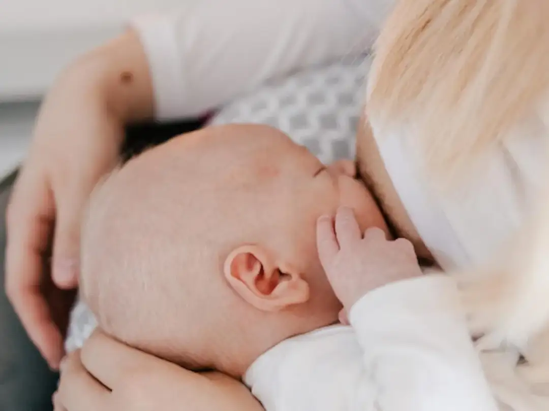 Prawo pacjentki: czy możesz odmówić karmienia piersią w szpitalu?