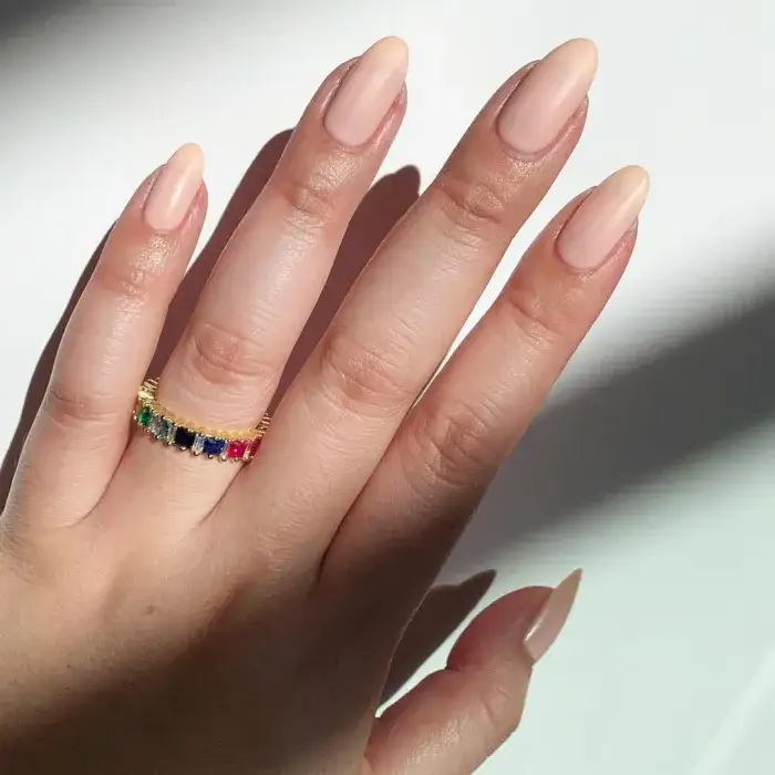 Co na łamliwe paznokcie: 7 skutecznych sposobów wzmocnienia