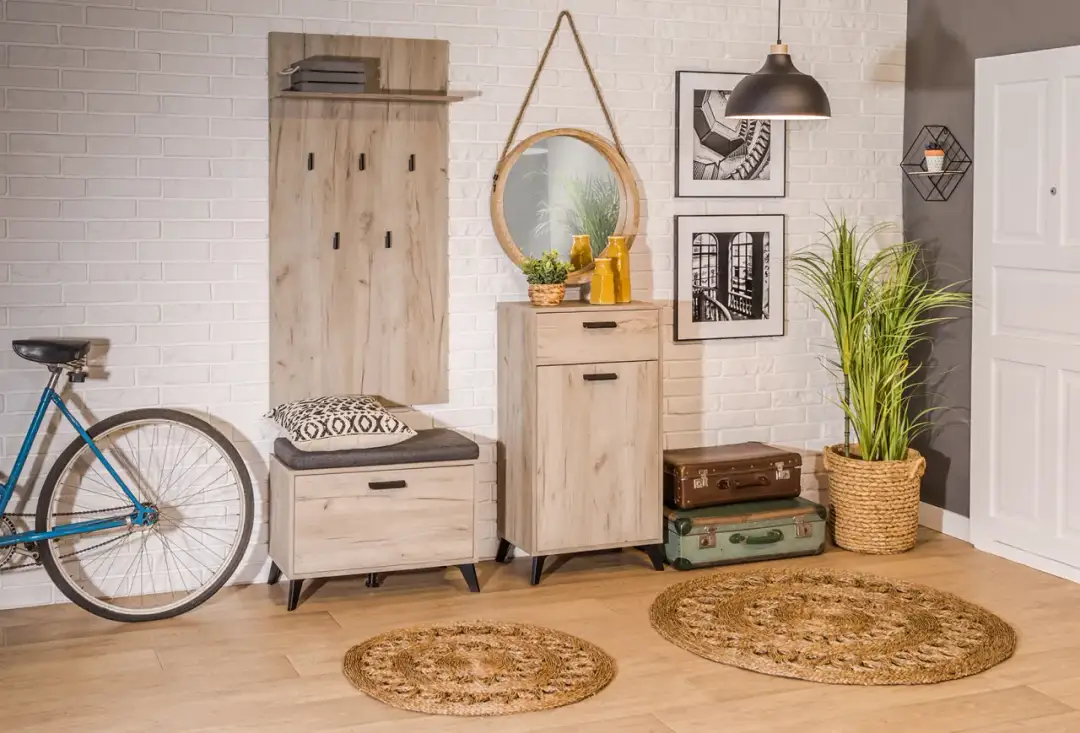 Najlepsze pomysły co na ścianie w przedpokoju: 7 modnych aranżacji 2025