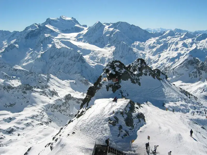 4 Doliny - największy region narciarski w Szwajcarii: trasy i atrakcje